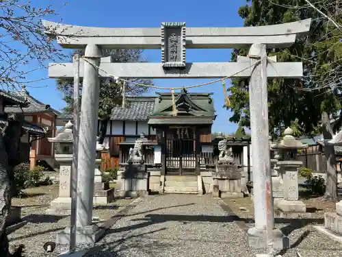 上多良神社の{uncategorized: "未分類", other: "その他", undefined: "問題あり", building: "その他建物", grave: "お墓", sacred_gate: "鳥居", guardian: "狛犬", statue: "像", buddha: "仏像", history: "歴史", nature: "自然", garden: "庭園", animal: "動物", pagoda: "塔", temizu: "手水舎", mountain_gate: "山門・神門", sanctuary: "本殿・本堂", subordinate: "末社・摂社", art: "芸術", scenery: "景色", jizo: "地蔵", ema: "絵馬", goshuin: "御朱印", omikuji: "おみくじ", items: "授与品その他", amulet: "お守り", goshuincho: "御朱印帳", eats: "食事", festival: "お祭り", votive_dance: "神楽", shichigosan: "七五三参", wedding: "結婚式", experience: "体験その他", initially: "初詣", around: "周辺", anti_infection: "感染症対策"}