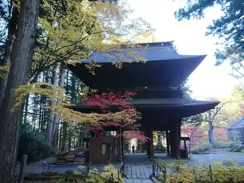 宝積山光前寺の山門・神門