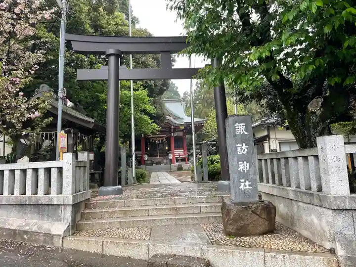 柏諏訪神社の鳥居