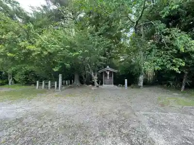 八坂神社 御旅所の{uncategorized: "未分類", other: "その他", undefined: "問題あり", building: "その他建物", grave: "お墓", sacred_gate: "鳥居", guardian: "狛犬", statue: "像", buddha: "仏像", history: "歴史", nature: "自然", garden: "庭園", animal: "動物", pagoda: "塔", temizu: "手水舎", mountain_gate: "山門・神門", sanctuary: "本殿・本堂", subordinate: "末社・摂社", art: "芸術", scenery: "景色", jizo: "地蔵", ema: "絵馬", goshuin: "御朱印", omikuji: "おみくじ", items: "授与品その他", amulet: "お守り", goshuincho: "御朱印帳", eats: "食事", festival: "お祭り", votive_dance: "神楽", shichigosan: "七五三参", wedding: "結婚式", experience: "体験その他", initially: "初詣", around: "周辺", anti_infection: "感染症対策"}