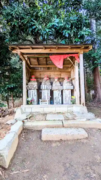 埴生神社の地蔵