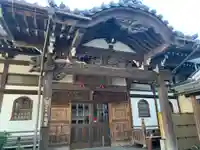 本敬寺の本殿・本堂