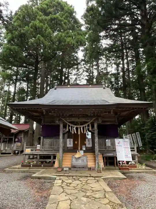 坪沼八幡神社の本殿・本堂