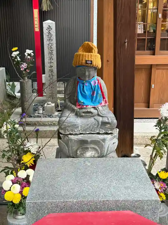 袋町お聖天 福生院の{uncategorized: "未分類", other: "その他", undefined: "問題あり", building: "その他建物", grave: "お墓", sacred_gate: "鳥居", guardian: "狛犬", statue: "像", buddha: "仏像", history: "歴史", nature: "自然", garden: "庭園", animal: "動物", pagoda: "塔", temizu: "手水舎", mountain_gate: "山門・神門", sanctuary: "本殿・本堂", subordinate: "末社・摂社", art: "芸術", scenery: "景色", jizo: "地蔵", ema: "絵馬", goshuin: "御朱印", omikuji: "おみくじ", items: "授与品その他", amulet: "お守り", goshuincho: "御朱印帳", eats: "食事", festival: "お祭り", votive_dance: "神楽", shichigosan: "七五三参", wedding: "結婚式", experience: "体験その他", initially: "初詣", around: "周辺", anti_infection: "感染症対策"}