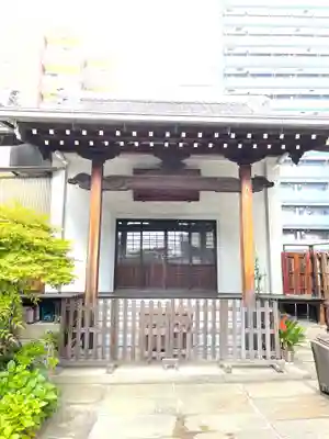 持明院の本殿・本堂