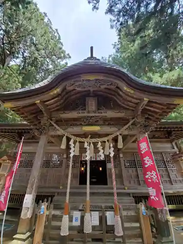 夏井諏訪神社の本殿・本堂