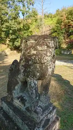 辺春八幡宮の狛犬