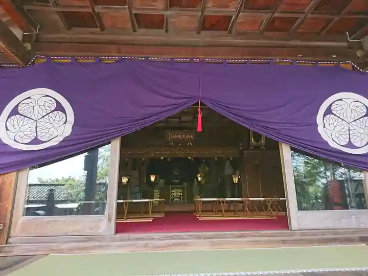 毛谷黒龍神社の本殿・本堂