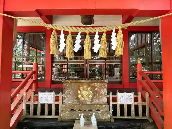 岩崎稲荷神社の建物その他