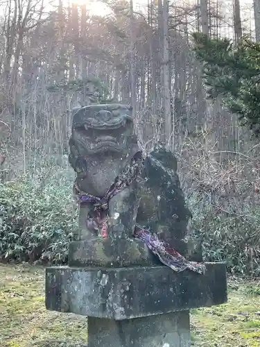 忠類神社の狛犬