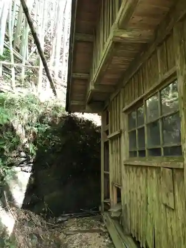 山神神社の本殿