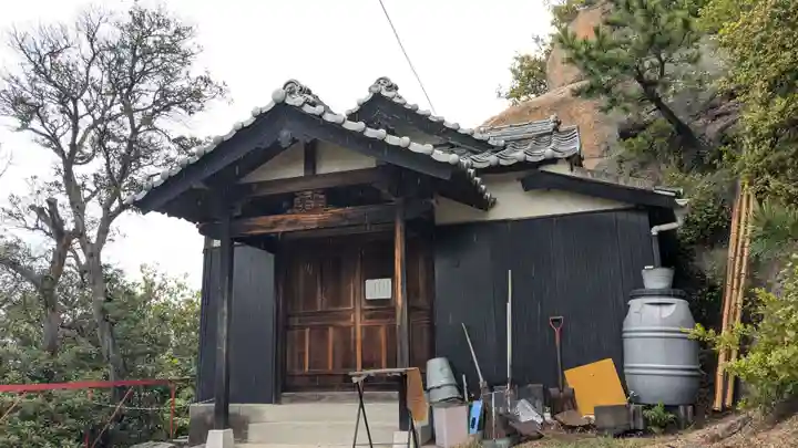 小瀬石鎚神社の末社・摂社
