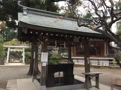 鳩森八幡神社の手水舎