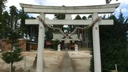 鹿嶋三嶋神社の鳥居