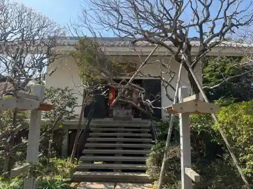 宝戒寺の{uncategorized: "未分類", other: "その他", undefined: "問題あり", building: "その他建物", grave: "お墓", sacred_gate: "鳥居", guardian: "狛犬", statue: "像", buddha: "仏像", history: "歴史", nature: "自然", garden: "庭園", animal: "動物", pagoda: "塔", temizu: "手水舎", mountain_gate: "山門・神門", sanctuary: "本殿・本堂", subordinate: "末社・摂社", art: "芸術", scenery: "景色", jizo: "地蔵", ema: "絵馬", goshuin: "御朱印", omikuji: "おみくじ", items: "授与品その他", amulet: "お守り", goshuincho: "御朱印帳", eats: "食事", festival: "お祭り", votive_dance: "神楽", shichigosan: "七五三参", wedding: "結婚式", experience: "体験その他", initially: "初詣", around: "周辺", anti_infection: "感染症対策"}