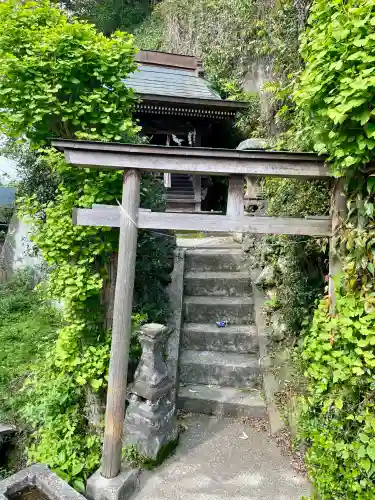 八幡宮の{uncategorized: "未分類", other: "その他", undefined: "問題あり", building: "その他建物", grave: "お墓", sacred_gate: "鳥居", guardian: "狛犬", statue: "像", buddha: "仏像", history: "歴史", nature: "自然", garden: "庭園", animal: "動物", pagoda: "塔", temizu: "手水舎", mountain_gate: "山門・神門", sanctuary: "本殿・本堂", subordinate: "末社・摂社", art: "芸術", scenery: "景色", jizo: "地蔵", ema: "絵馬", goshuin: "御朱印", omikuji: "おみくじ", items: "授与品その他", amulet: "お守り", goshuincho: "御朱印帳", eats: "食事", festival: "お祭り", votive_dance: "神楽", shichigosan: "七五三参", wedding: "結婚式", experience: "体験その他", initially: "初詣", around: "周辺", anti_infection: "感染症対策"}