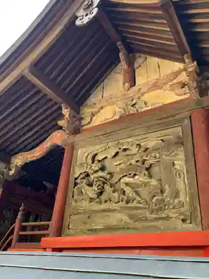 辛科神社の芸術