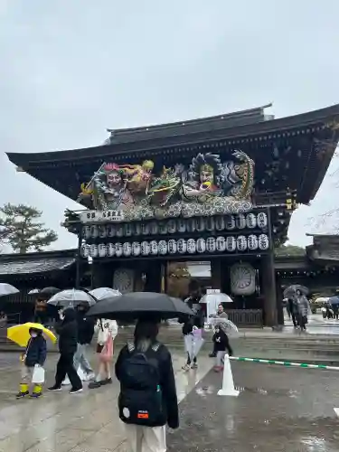 寒川神社の{uncategorized: "未分類", other: "その他", undefined: "問題あり", building: "その他建物", grave: "お墓", sacred_gate: "鳥居", guardian: "狛犬", statue: "像", buddha: "仏像", history: "歴史", nature: "自然", garden: "庭園", animal: "動物", pagoda: "塔", temizu: "手水舎", mountain_gate: "山門・神門", sanctuary: "本殿・本堂", subordinate: "末社・摂社", art: "芸術", scenery: "景色", jizo: "地蔵", ema: "絵馬", goshuin: "御朱印", omikuji: "おみくじ", items: "授与品その他", amulet: "お守り", goshuincho: "御朱印帳", eats: "食事", festival: "お祭り", votive_dance: "神楽", shichigosan: "七五三参", wedding: "結婚式", experience: "体験その他", initially: "初詣", around: "周辺", anti_infection: "感染症対策"}