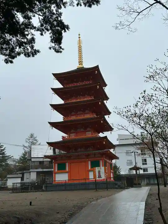 光泉寺の{uncategorized: "未分類", other: "その他", undefined: "問題あり", building: "その他建物", grave: "お墓", sacred_gate: "鳥居", guardian: "狛犬", statue: "像", buddha: "仏像", history: "歴史", nature: "自然", garden: "庭園", animal: "動物", pagoda: "塔", temizu: "手水舎", mountain_gate: "山門・神門", sanctuary: "本殿・本堂", subordinate: "末社・摂社", art: "芸術", scenery: "景色", jizo: "地蔵", ema: "絵馬", goshuin: "御朱印", omikuji: "おみくじ", items: "授与品その他", amulet: "お守り", goshuincho: "御朱印帳", eats: "食事", festival: "お祭り", votive_dance: "神楽", shichigosan: "七五三参", wedding: "結婚式", experience: "体験その他", initially: "初詣", around: "周辺", anti_infection: "感染症対策"}