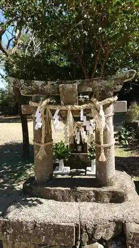 大島子諏訪神社の建物その他