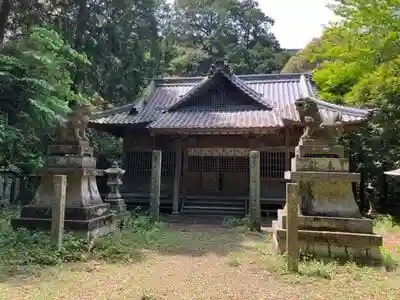龍河神社の本殿