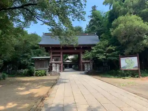 大宝八幡宮の山門・神門