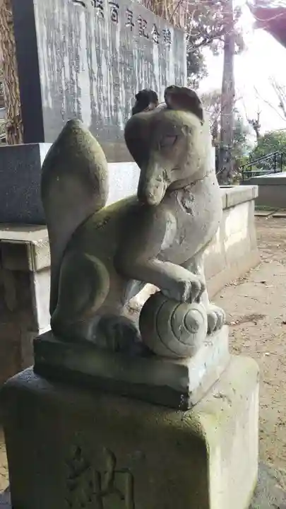 三咲稲荷神社の狛犬