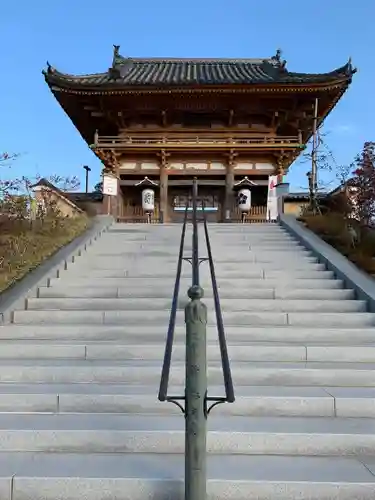 総持寺の山門