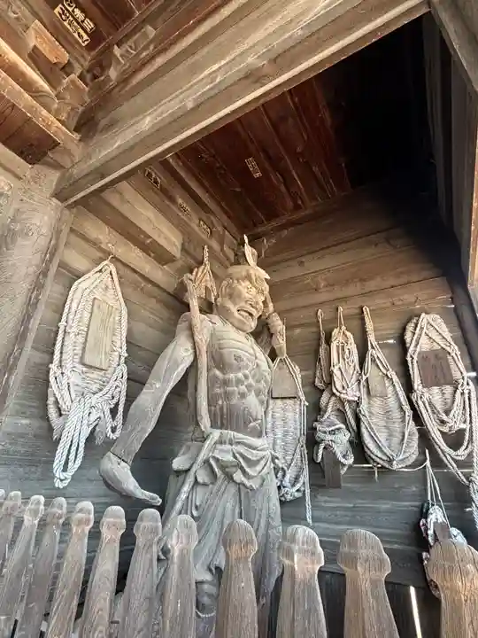 斑鳩寺の山門・神門