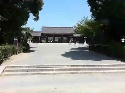 橿原神宮の山門・神門