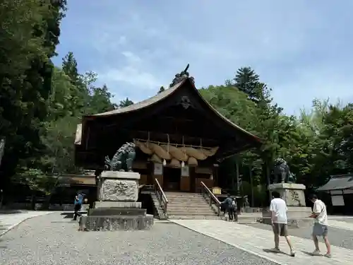 諏訪大社下社秋宮(長野県)