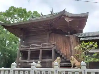 泊神社の本殿・本堂