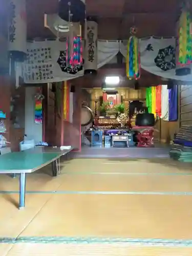 白滝不動尊の本殿・本堂