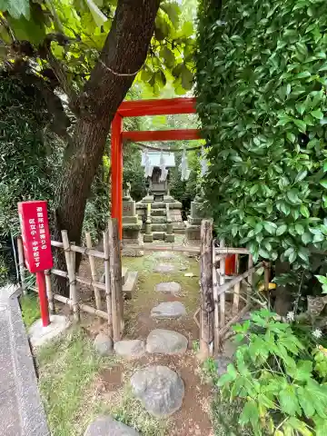 稲荷神社の鳥居