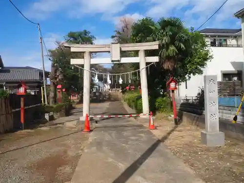 氷川神社の鳥居