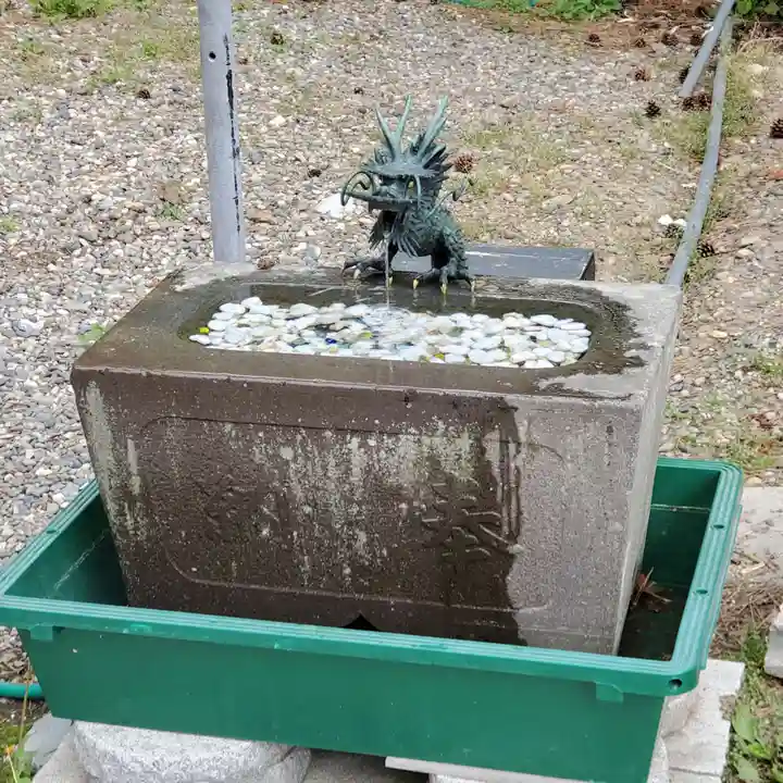函館八幡宮の手水舎