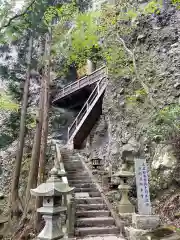 鳥越観音の本殿