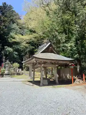満願寺の{uncategorized: "未分類", other: "その他", undefined: "問題あり", building: "その他建物", grave: "お墓", sacred_gate: "鳥居", guardian: "狛犬", statue: "像", buddha: "仏像", history: "歴史", nature: "自然", garden: "庭園", animal: "動物", pagoda: "塔", temizu: "手水舎", mountain_gate: "山門・神門", sanctuary: "本殿・本堂", subordinate: "末社・摂社", art: "芸術", scenery: "景色", jizo: "地蔵", ema: "絵馬", goshuin: "御朱印", omikuji: "おみくじ", items: "授与品その他", amulet: "お守り", goshuincho: "御朱印帳", eats: "食事", festival: "お祭り", votive_dance: "神楽", shichigosan: "七五三参", wedding: "結婚式", experience: "体験その他", initially: "初詣", around: "周辺", anti_infection: "感染症対策"}
