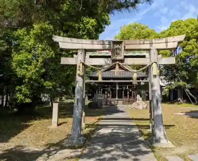 八幡社（四女子八幡社）の{uncategorized: "未分類", other: "その他", undefined: "問題あり", building: "その他建物", grave: "お墓", sacred_gate: "鳥居", guardian: "狛犬", statue: "像", buddha: "仏像", history: "歴史", nature: "自然", garden: "庭園", animal: "動物", pagoda: "塔", temizu: "手水舎", mountain_gate: "山門・神門", sanctuary: "本殿・本堂", subordinate: "末社・摂社", art: "芸術", scenery: "景色", jizo: "地蔵", ema: "絵馬", goshuin: "御朱印", omikuji: "おみくじ", items: "授与品その他", amulet: "お守り", goshuincho: "御朱印帳", eats: "食事", festival: "お祭り", votive_dance: "神楽", shichigosan: "七五三参", wedding: "結婚式", experience: "体験その他", initially: "初詣", around: "周辺", anti_infection: "感染症対策"}