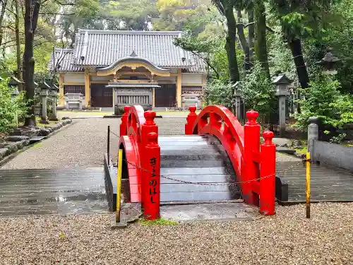 漆部神社のその他建物