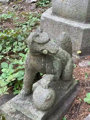 羽黒山湯上神社の狛犬