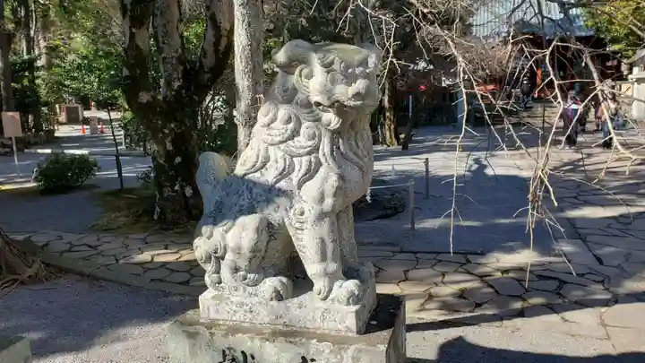 伊豆山神社の狛犬