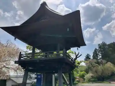宗泉寺の{uncategorized: "未分類", other: "その他", undefined: "問題あり", building: "その他建物", grave: "お墓", sacred_gate: "鳥居", guardian: "狛犬", statue: "像", buddha: "仏像", history: "歴史", nature: "自然", garden: "庭園", animal: "動物", pagoda: "塔", temizu: "手水舎", mountain_gate: "山門・神門", sanctuary: "本殿・本堂", subordinate: "末社・摂社", art: "芸術", scenery: "景色", jizo: "地蔵", ema: "絵馬", goshuin: "御朱印", omikuji: "おみくじ", items: "授与品その他", amulet: "お守り", goshuincho: "御朱印帳", eats: "食事", festival: "お祭り", votive_dance: "神楽", shichigosan: "七五三参", wedding: "結婚式", experience: "体験その他", initially: "初詣", around: "周辺", anti_infection: "感染症対策"}