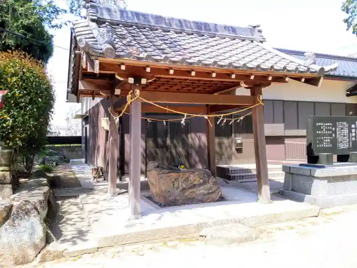 諏訪神社の手水舎