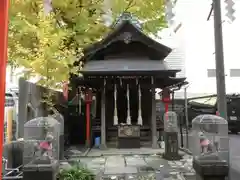 雷電稲荷神社の本殿
