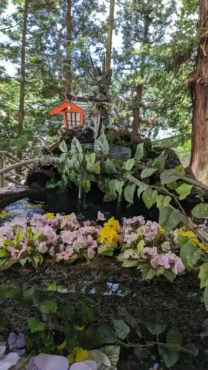 新倉富士浅間神社の手水舎
