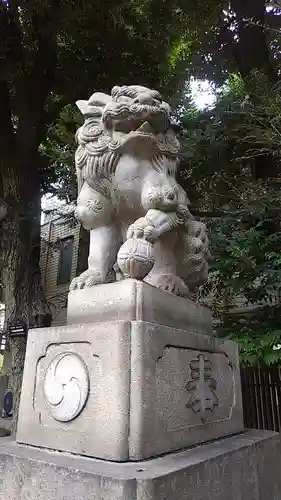 大森山王日枝神社の狛犬