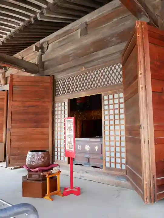 高幡不動尊 金剛寺の本殿・本堂