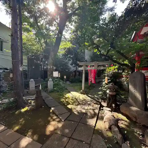 くまくま神社(導きの社 熊野町熊野神社)(東京都)
