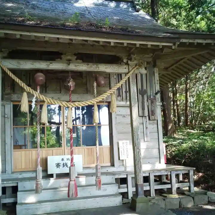 釣石神社の本殿・本堂